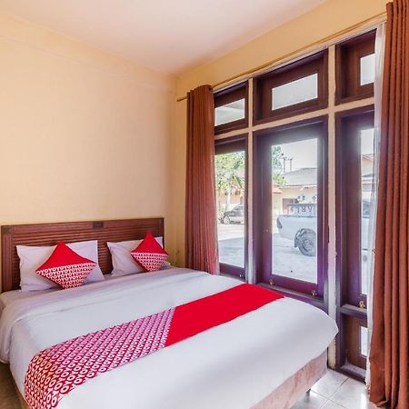 Oyo 3107 Hotel Temindung Samarinda Zewnętrze zdjęcie